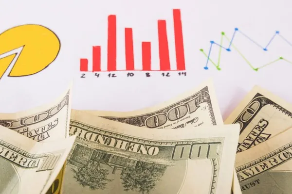 Biểu tượng đánh giá chuyên gia và phân tích sâu sắc